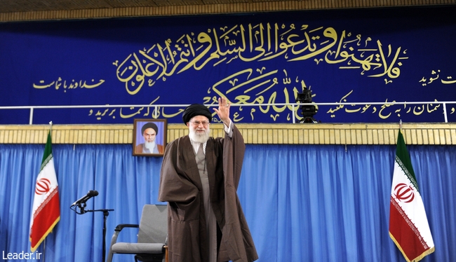 رهبر معظم انقلاب اسلامی در دیدار هزاران نفر از بسیجیان: